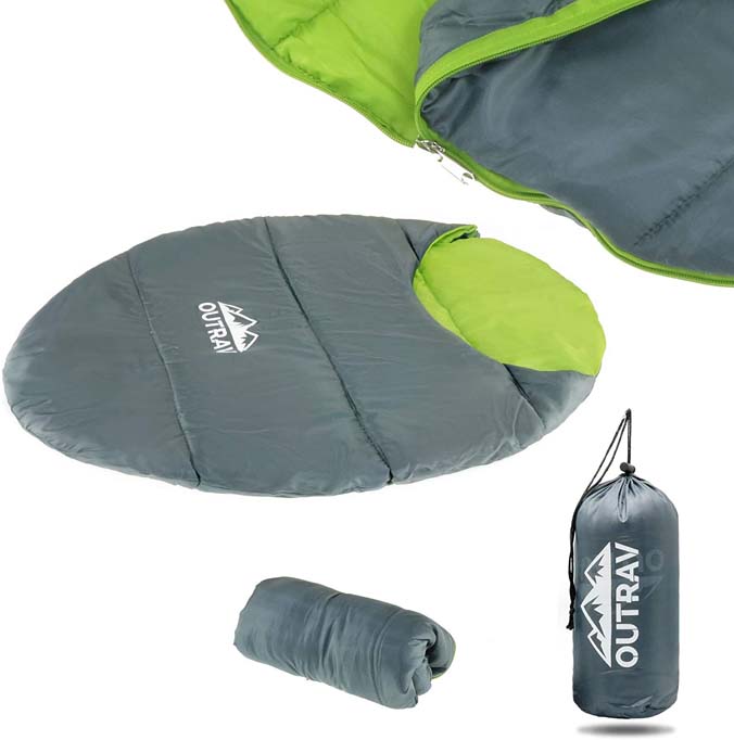 Outdoor sleeping bag for dogs